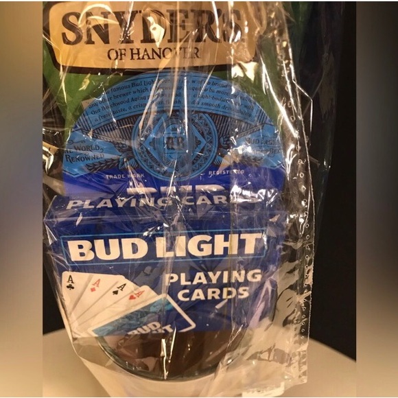 🍺Bud Lite Game Pint Gift Set NWT - Picture 6 of 7